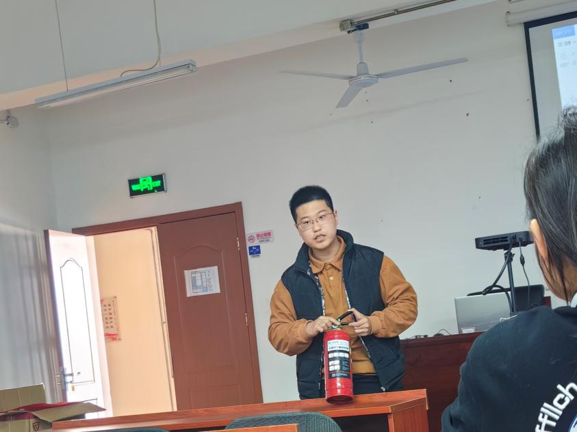 九游老哥J9俱乐部官网 - J9俱乐部老哥互换社区